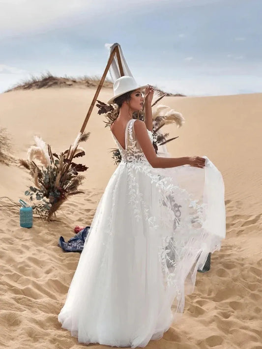 Bohemia Vintage Wedding Dresses For Women Sexy A-Line V-Neck Bridal Robes Lace Appliques Graceful Gowns Vestidos De Novia