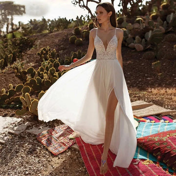 Bohemia High Split Wedding Dress Chiffon Spaghetti Straps Beach Bridal Gown Sweep Train V-Neck Robe De Mariée Custom Custom Color