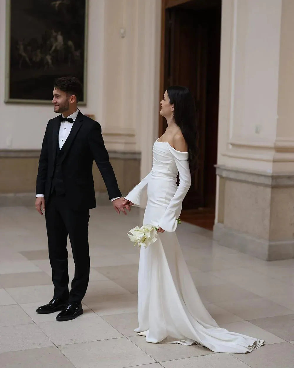 Sexy V Neck Wedding Dresses Side Split Backless Bride Gowns Modern Party Bridal Gowns Wedding reception Dress For Bride