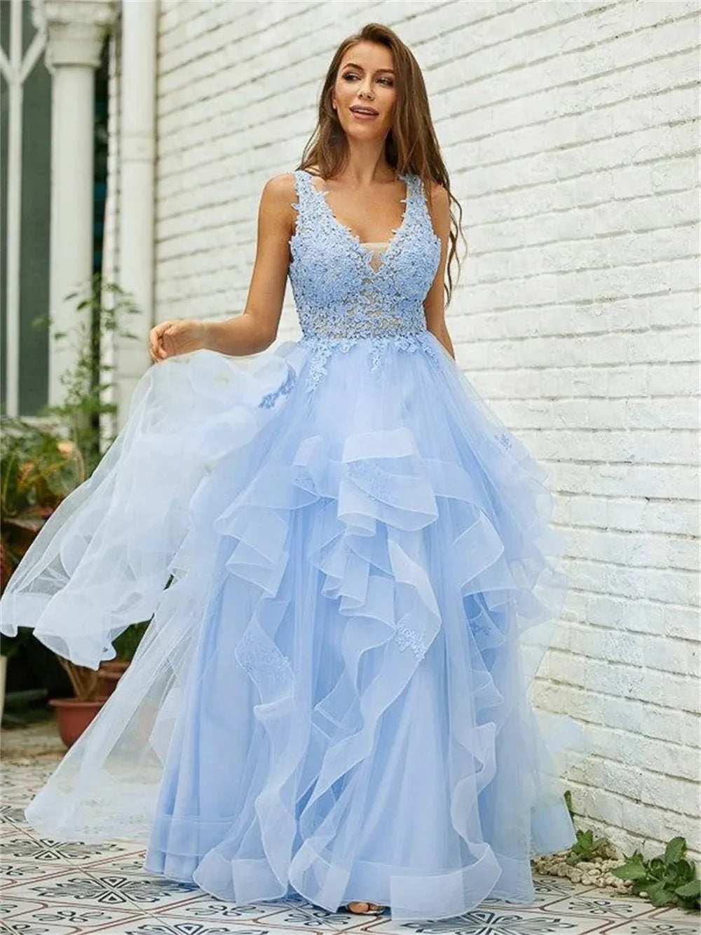 Light Blue Tulle Prom Dresses Edge Curl V-neck A-line Wedding Dress Lace Embroidery Floor-Length Vestidos De Fiesta