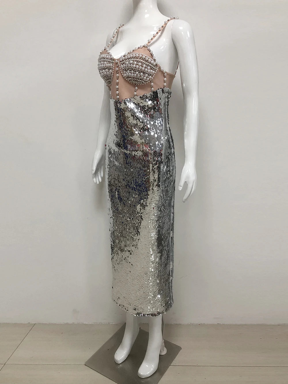 New Women Summer Sexy Backless Pearl Beads Diamonds Silver Sequin Midi Bodycon Dress 2025 Elegant Evening Party Gowns Vestido