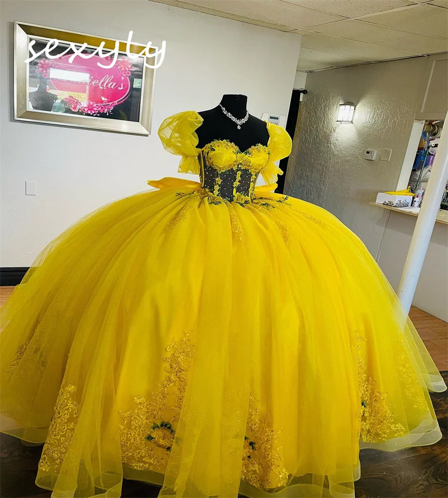 Uniques Yellow Quinceanera Dresses With 3D Flowers Vestidos De Xv 15 Anos Masquerade Fluffy Sweetheart Lace Birthday Customized