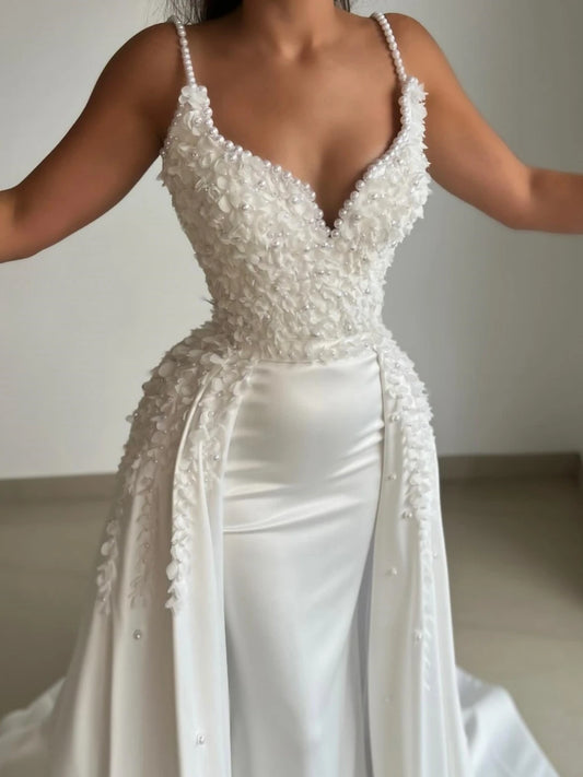 Stunning White Spaghetti-Straps Wedding Dresses Pearls Appliques Dress For Bride Floor-length Bridal Gown Vestido De Novia