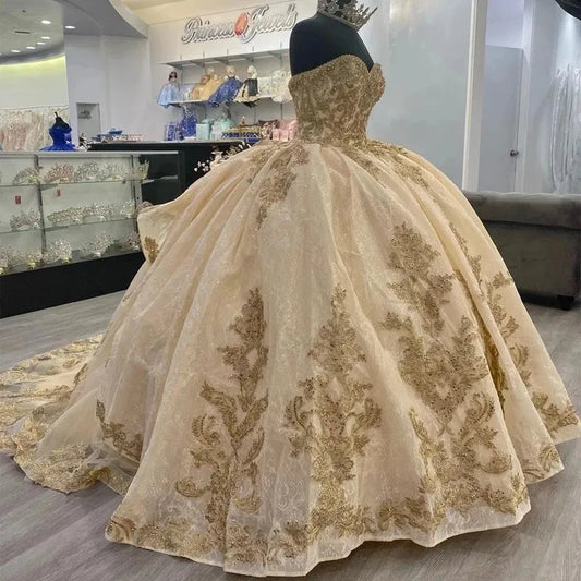 Luxury Quinceanera Dresses Shiny Gold Appliques Vestidos De 15 Anos Corset Back Court Train Formal Birthday Party