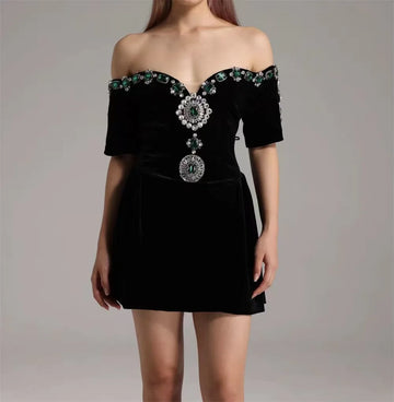 Spring Women Sexy Strapless Half Sleeve Shinning Rhinestones Bodycon Mini Velvet Dress Celebrate Birthday Cocktail Dress black