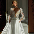 White Princess Wedding Dresses V-Neck Long Sleeve Appliques Bride Dress Boho Beach Women Wedding Prom Gowns Custom Size