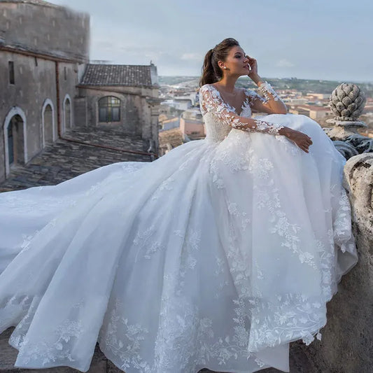 New Lace Up Wedding Dress Sexy V-neck Long Sleeve Bridal Dress With A Large Tail Vestido De Noiva Plus Size Made Custom