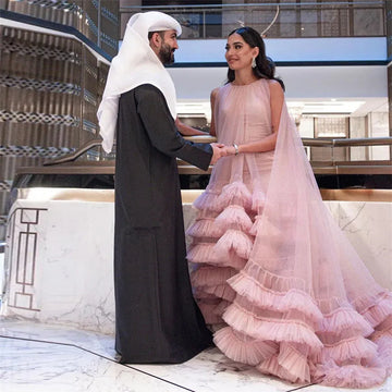 Elegant Baby Pink Tulle Prom Dress Straight O-Neck Tiered Ruched Formal Evening Dress Floor Length Party Gown Pink