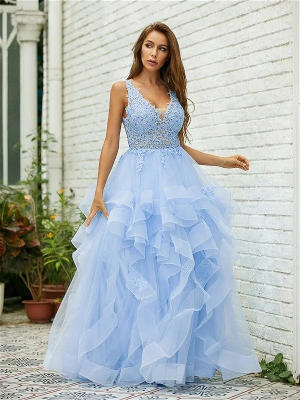 Light Blue Tulle Prom Dresses Edge Curl V-neck A-line Wedding Dress Lace Embroidery Floor-Length Vestidos De Fiesta