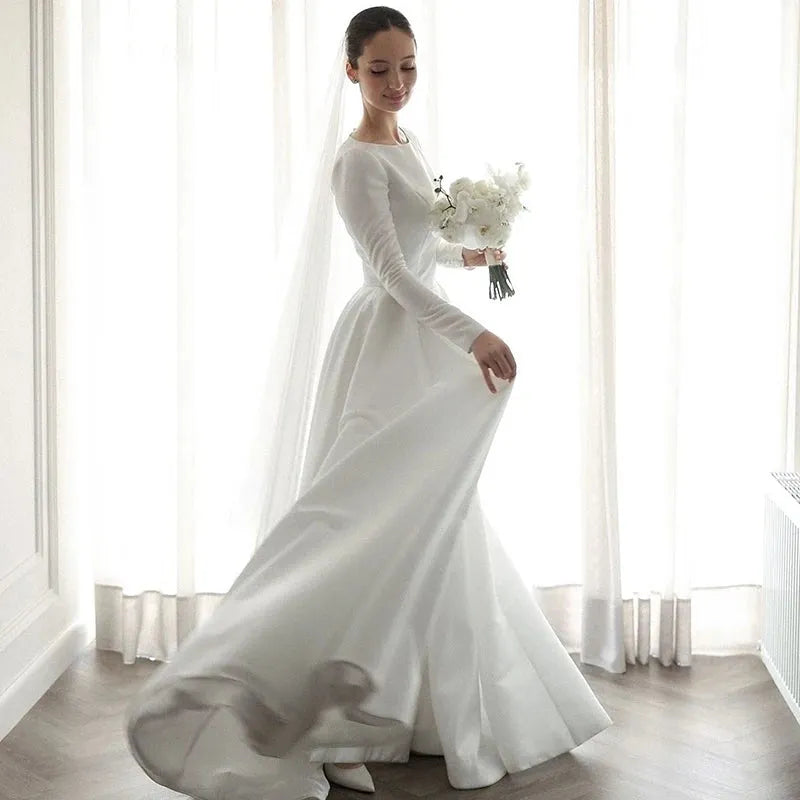 White A-Line Long Wedding Dresses Simple O-Neck Long Sleeve Bride Dress 2025 Boho Beach Wedding Prom Gowns Custom Size