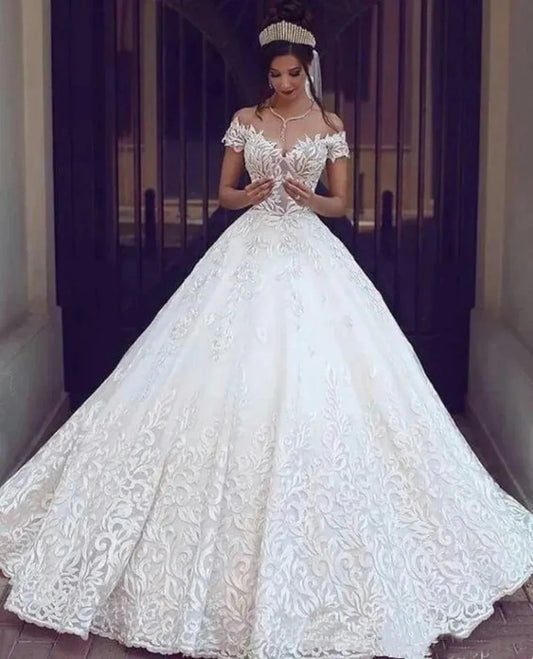 Luxury Wedding Dress Vintage Lace Appliques Off-Shoulder Short Sleeve A-Line Princess Court Train Long Bridal Ball Gown As Picture