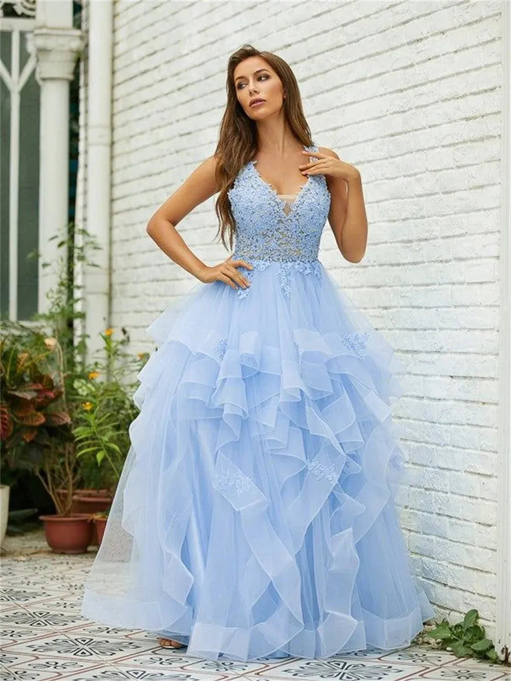 Light Blue Tulle Prom Dresses Edge Curl V-neck A-line Wedding Dress Lace Embroidery Floor-Length Vestidos De Fiesta As Picture