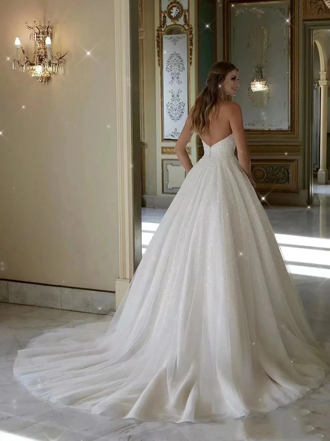 Romantic Wedding Dresses Modern Sweetheart Bridal Dress Sleeveless Backless Robes Tulle Beading Ball Gown Vestidos De Novia