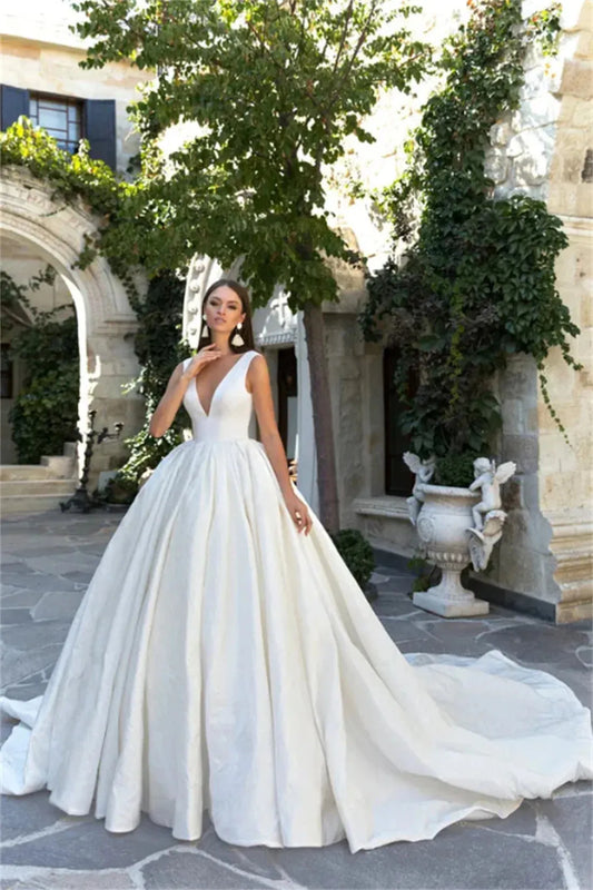 Graceful Soft Satin Wedding Dresses V Neck Backless Sleeveless Sweep Train Bridal Dress Bow Simple Plus Size Robe De Mariée As Picture