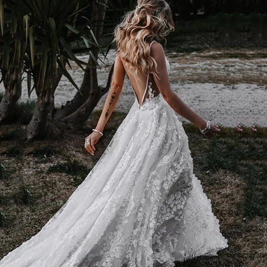 LoveDress Deep V-Neck Wedding Dresses Spaghetti Straps 3D Lace Appliques Sexy Split Bride Gowns Backless Zipper Vestido De Noiva