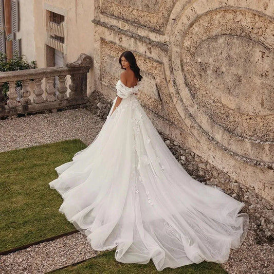 Charming Off The Shoulder Wedding Dresses For Women Bohemian Lace Appliques Bridal Gown Beach Vestidos De Novia Customized White