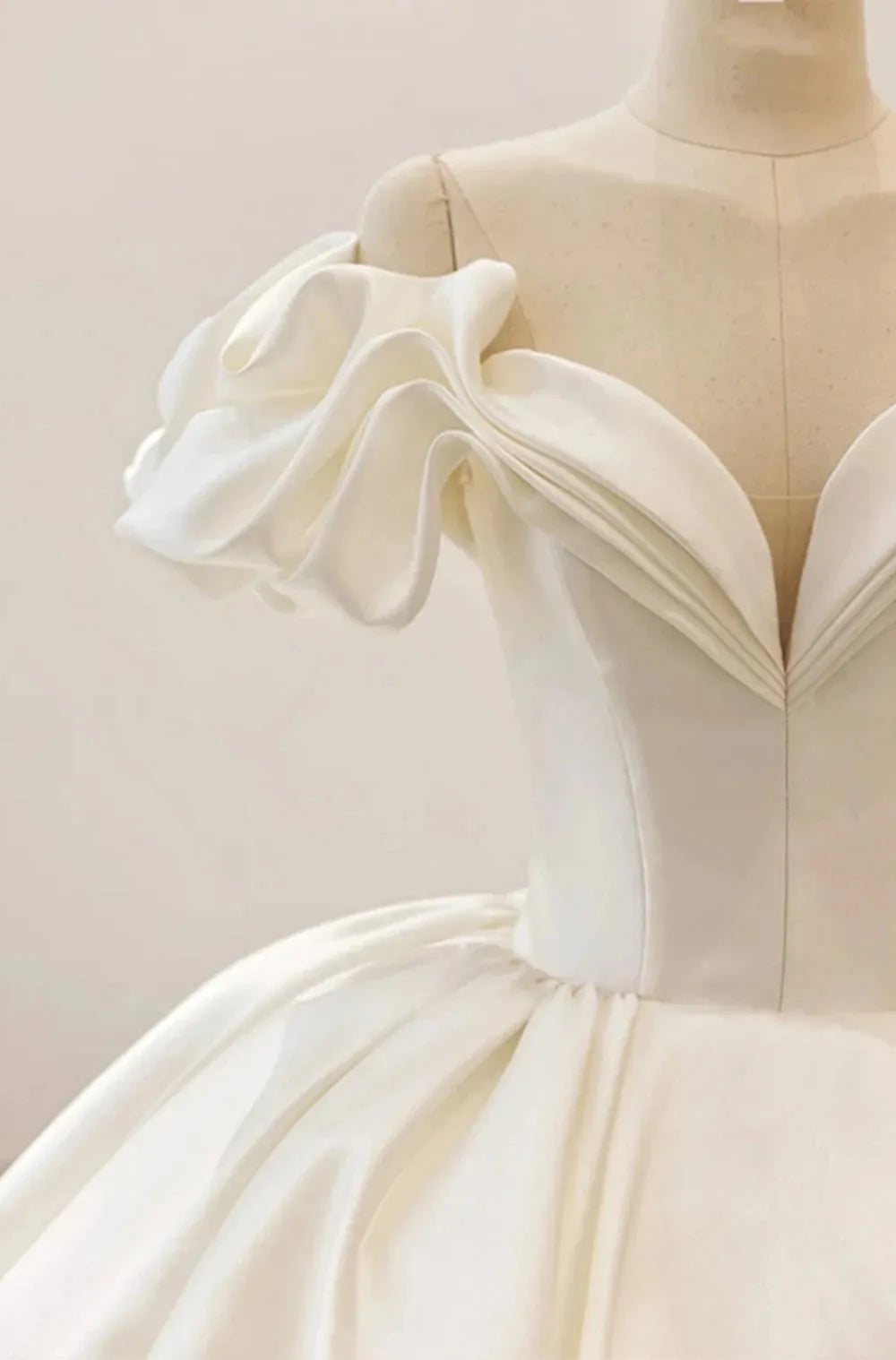 Off The Shoulder Flowers Short Sleeve Sweetheart Neck Lace Up Back Satin Ball Gown Wedding Dress With Chapel Train