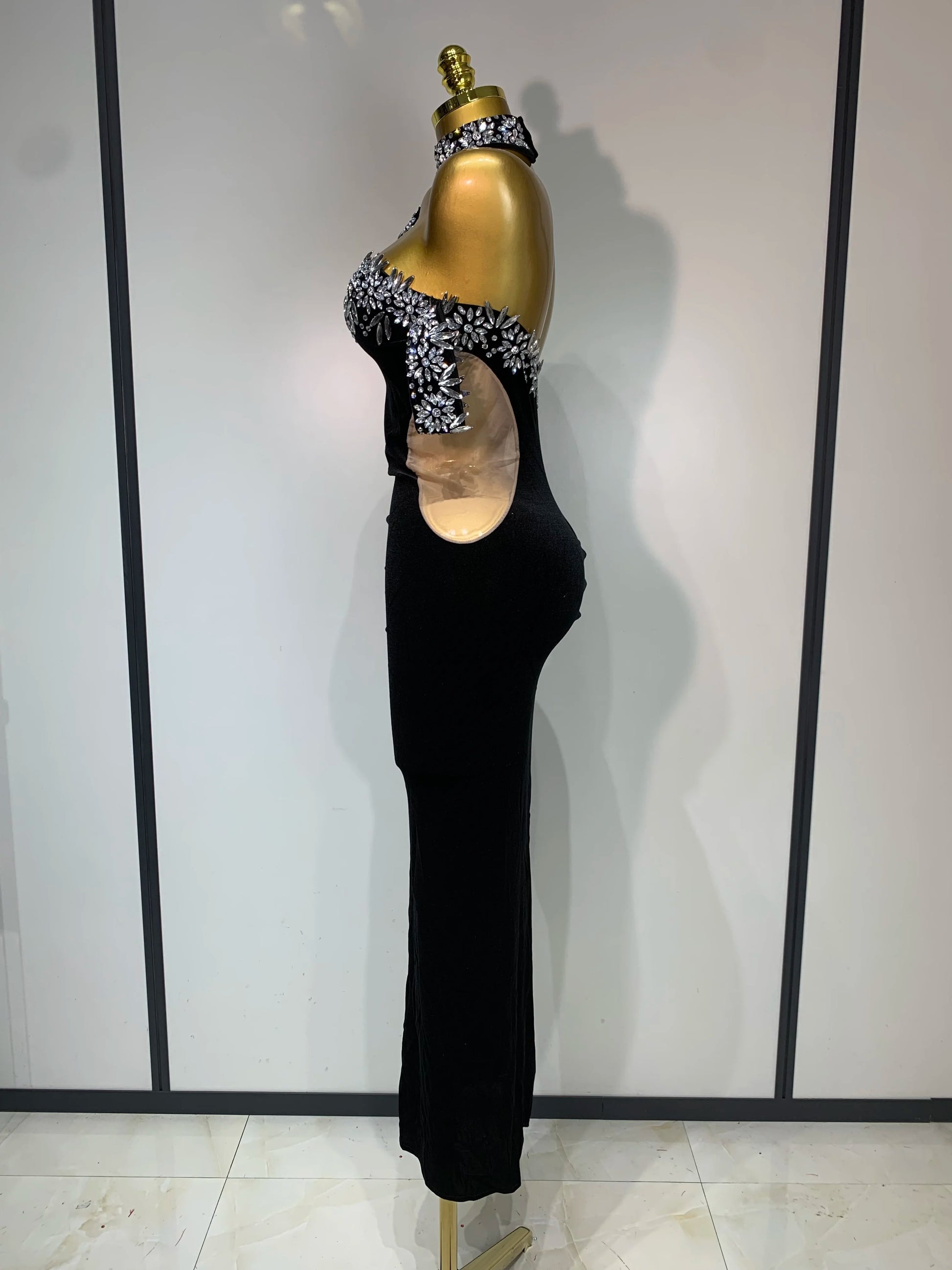 Women Sexy Off the Shoulder Shinning Crystal Bodycon Long Dress High Quality Velvet Celebrate Nightclub Party Birthday Dresses