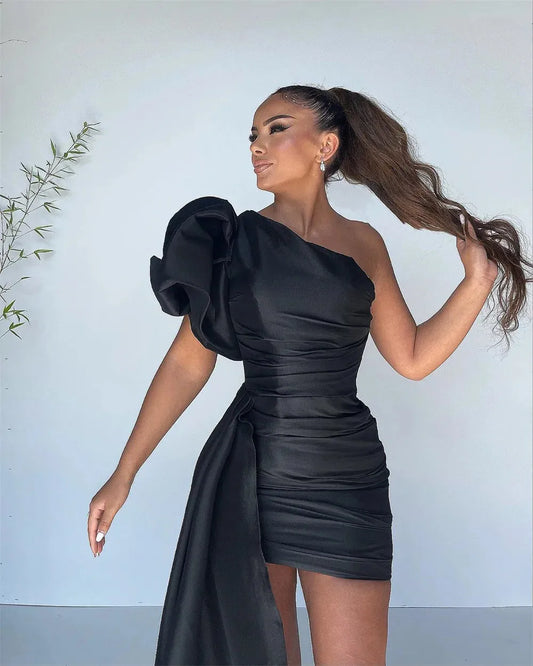 Black Sexy Mini Party Dresses Elegant A-line Sleeveless Prom Dress One-Shoulder Puff Sleeve Pleats vestidos de fiesta