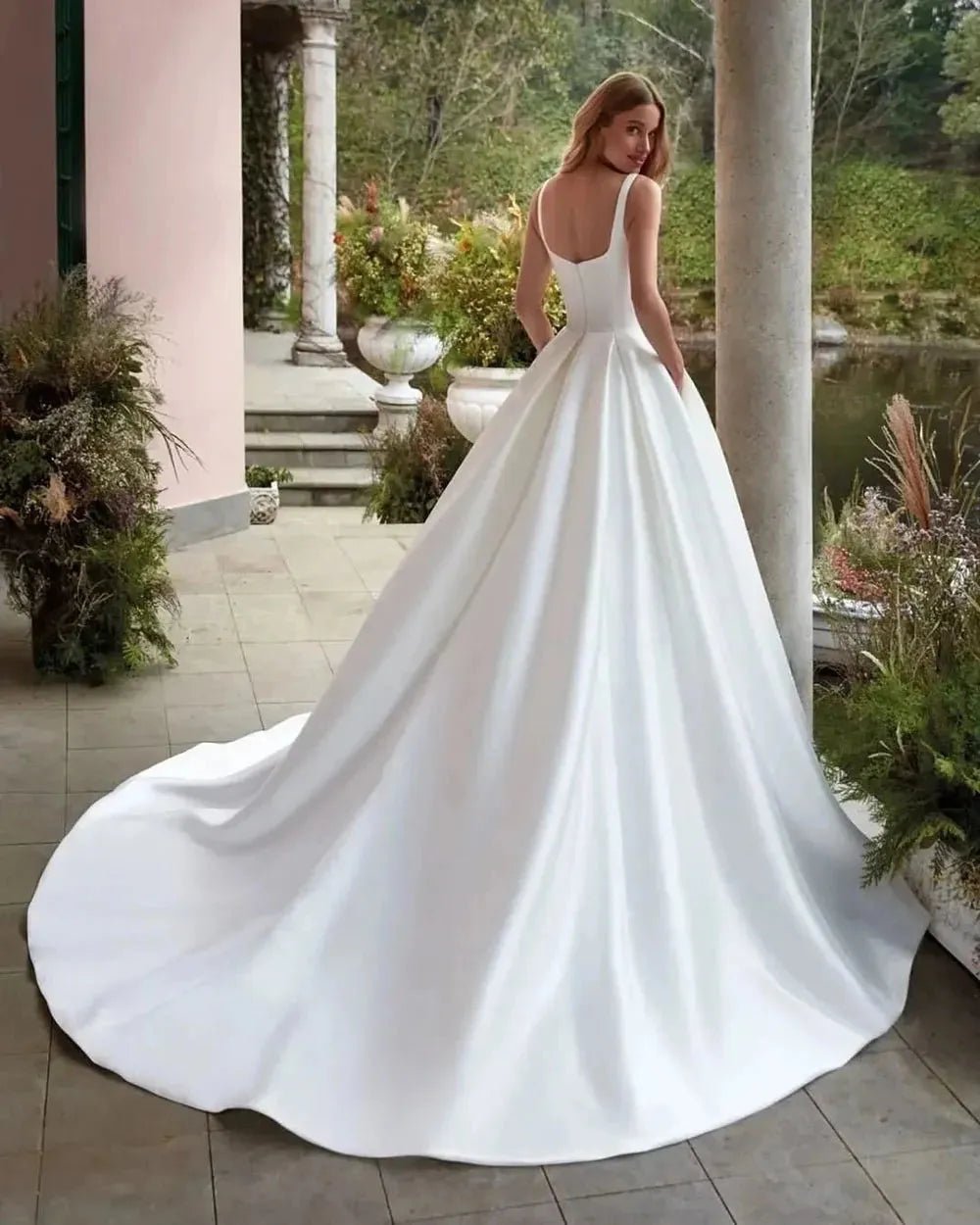 Simple Wedding Gowns Elegant Satin A Line Bride Dress With Pocket Spaghetti strap Backle Customize Measure Stunning Bridal Gowns