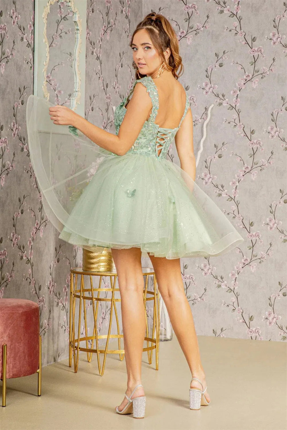 6th Grade Pretty 5th Grade Graduation Dresses Lace Embroidery Mini Robes De Soire Heart Shaped Neck A-line Prom Dre 6th Grade Pretty 5th Grade Graduation Dresses Lace Embroidery Mini Robes De Soire Heart Shaped Neck A-line Prom Dre