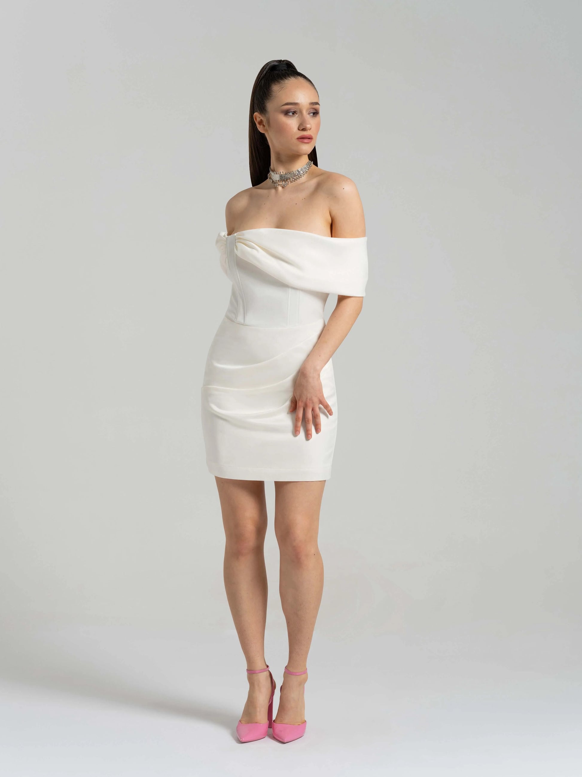 Elegant Short Wedding Dress Women Open Back Off The Shoulder Strapless Pleat Satin Bridal Gown Above Knee Vestido De Noiva