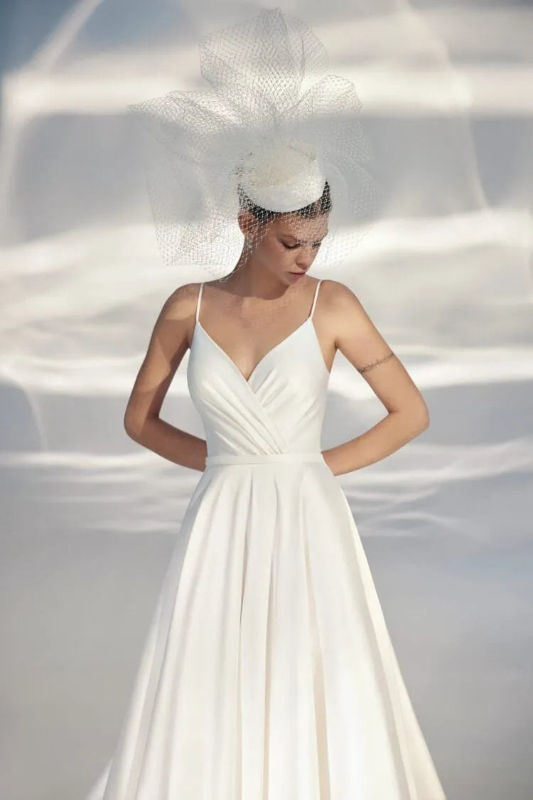 Chic A-Line Wedding Gown with Straps, Sweetheart Neckline, and a Natural Waistline for a Modern and Elegant Bridal Look