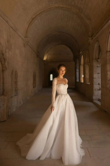 Sexy Lace Applique Wedding Dresses Mermaid Backless Fashion Off Shoulder Long Sleeves Fluffy Princess Style Mopping Bride Gowns Champagne