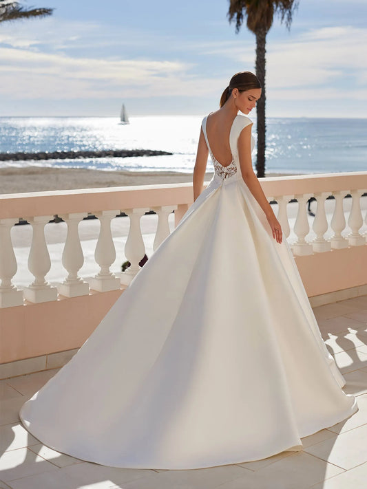 Simple Elegant Satin Wedding Dresses A Line Formal Women's High O Neck Sexy Backless Sleeveless For Bridal Gowns Robe De Soirée