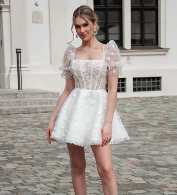 Elegant Short Wedding Dress Women White Open Back Lace Square Collar Short Puff Sleeve Bridal Gown Tulle Vestidos De Noiva Champagne