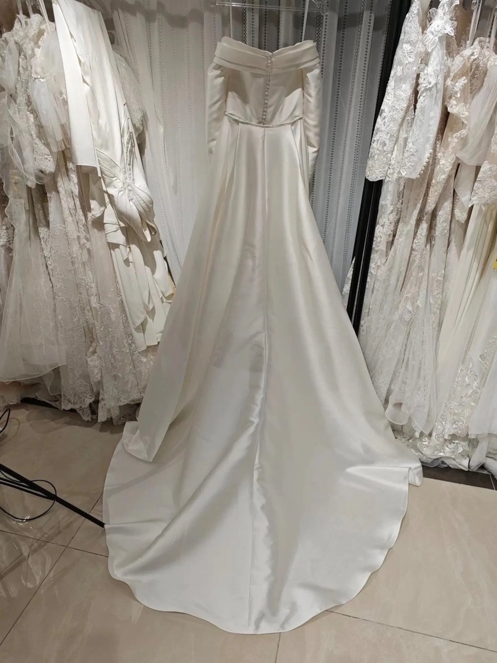 Simple Satin Off Shoulder Mermaid Wedding Dress A-Line Tulle Long Sleeves Bridal Gowns Sexy Back Sweetheart Vestidos De Novia