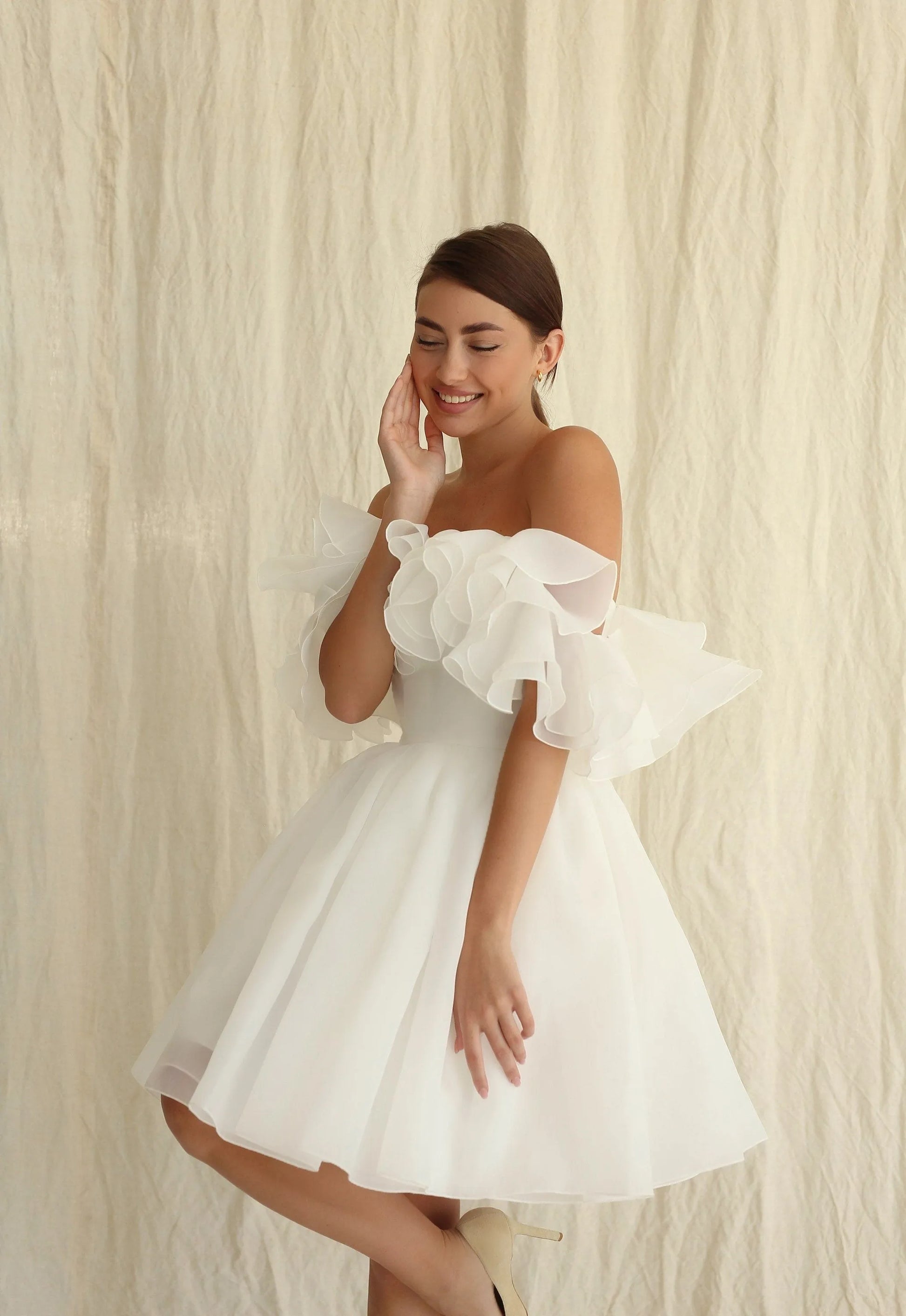 Short Boho Wedding Dresses Off The Shoulder Tiered Ruffles Puffy Mini Wedding Party Gowns For Bride Robes De Mariage