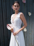 Love Elegant Bow Straps Lace Appliques Chiffon Wedding Dresses Sexy Open Back A-Line V-Neck Sleeveless Floor Length Bridal Gowns