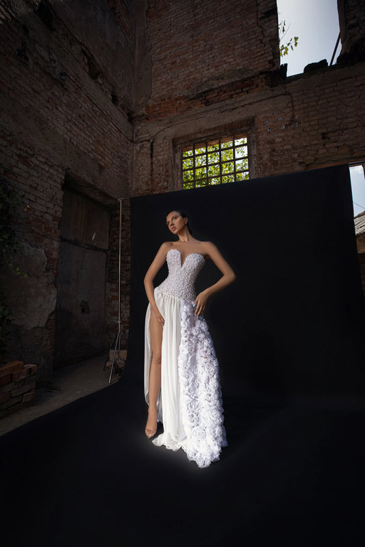 Romantic Side Slit Weeding Dress Elegant A-line Bride Robe Pearls 3D Flowers Floor-length Bridal Dresses Vestidos De Novia Ivory