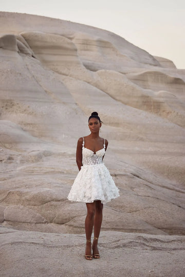 Short 3D Flowers Wedding Dress Spaghetti Straps Mini Appliques Lace Up A Line Dresses For Women Vestidos Para Mulhere Champagne