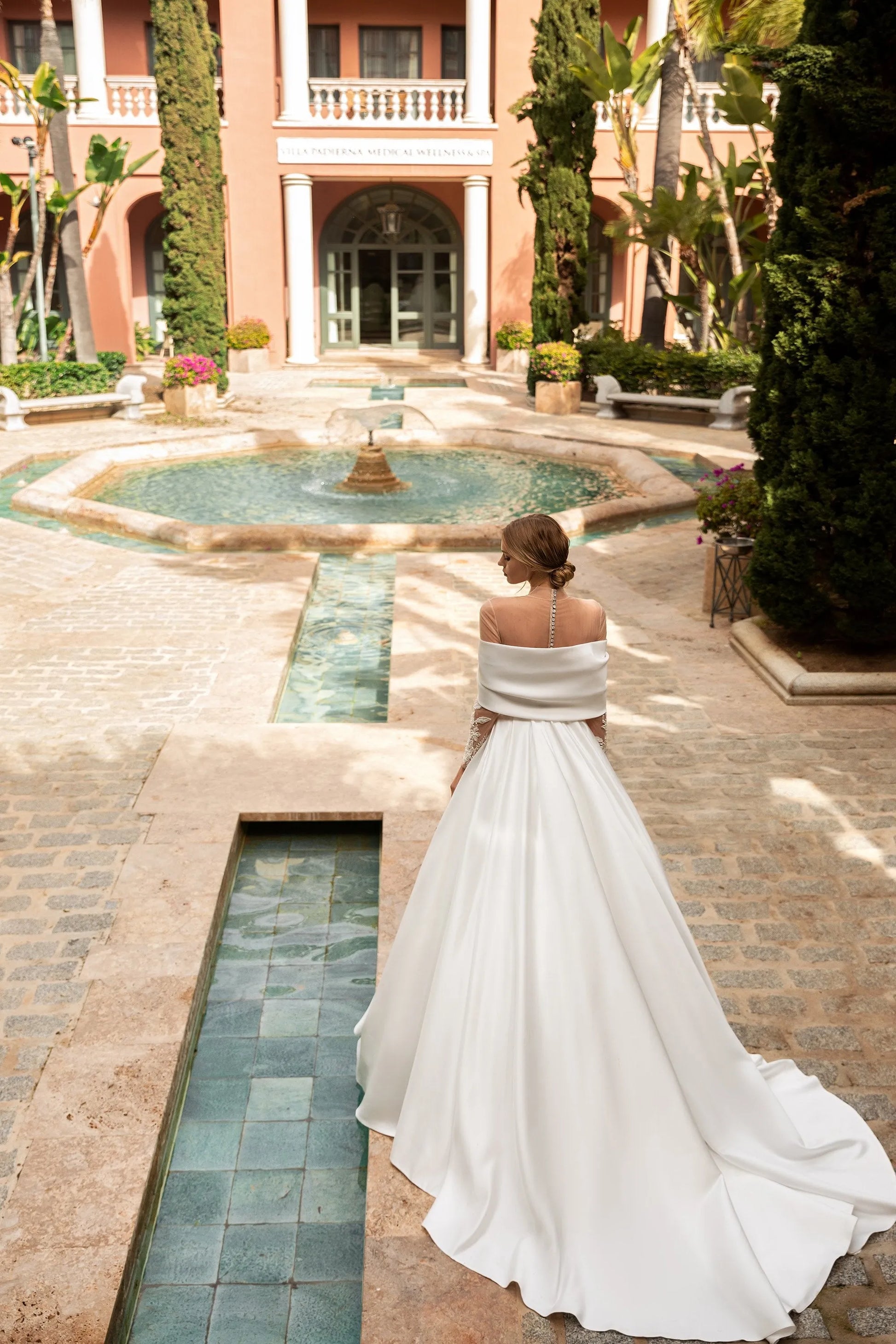 Elegant Satin A Line Wedding Dresses For Women Off The Shoulder Pleats Appliques Bride Gowns Sweep Train Vestidos De Novia