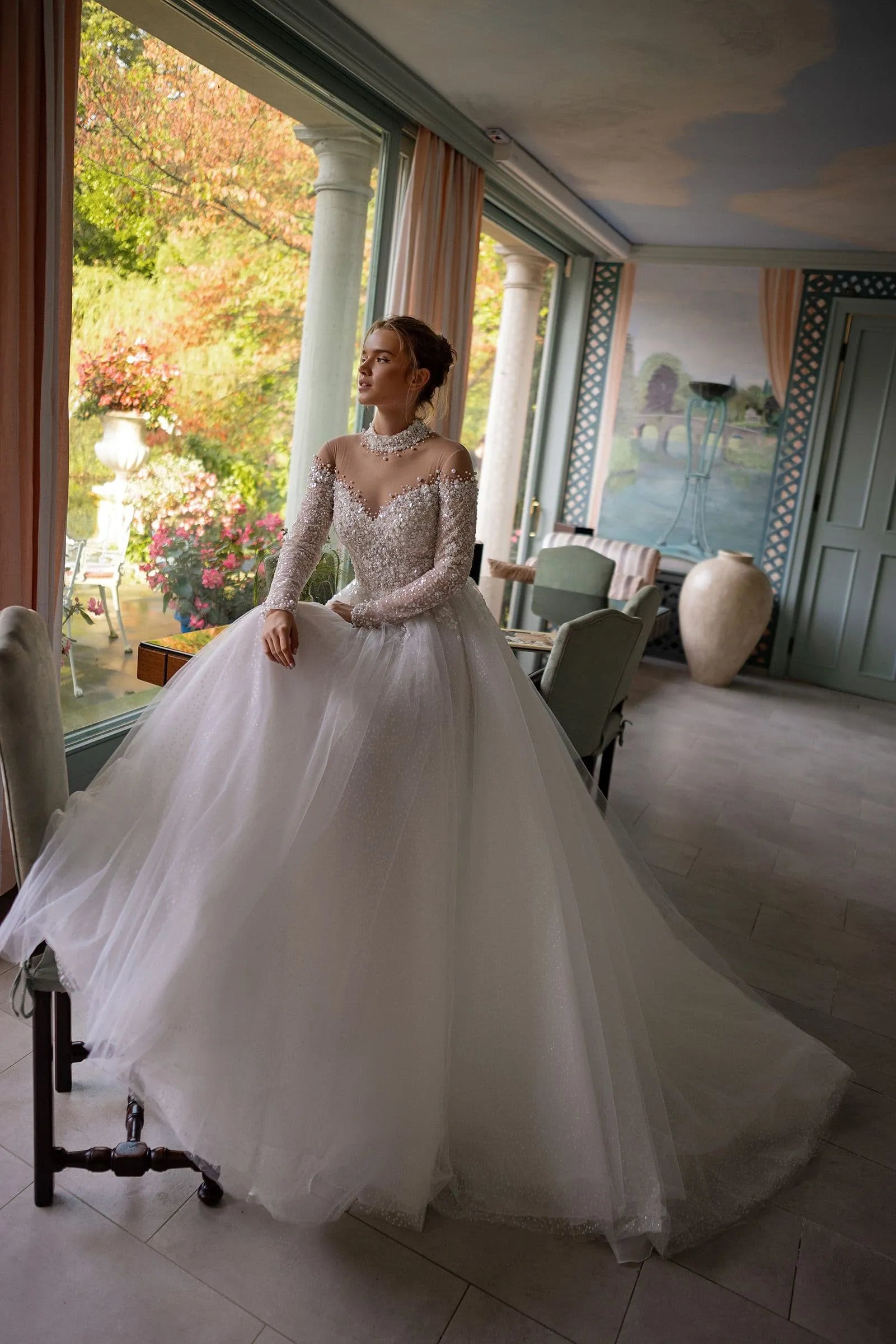 Glamorous Tulle Sequins Wedding Dress A-line Court Button Wedding Gown Long Illusion Sleeve Vestidos De