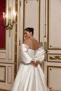 Off the Shoulder Wedding Gown with Removable Long Sleeves for Bridal Dress
