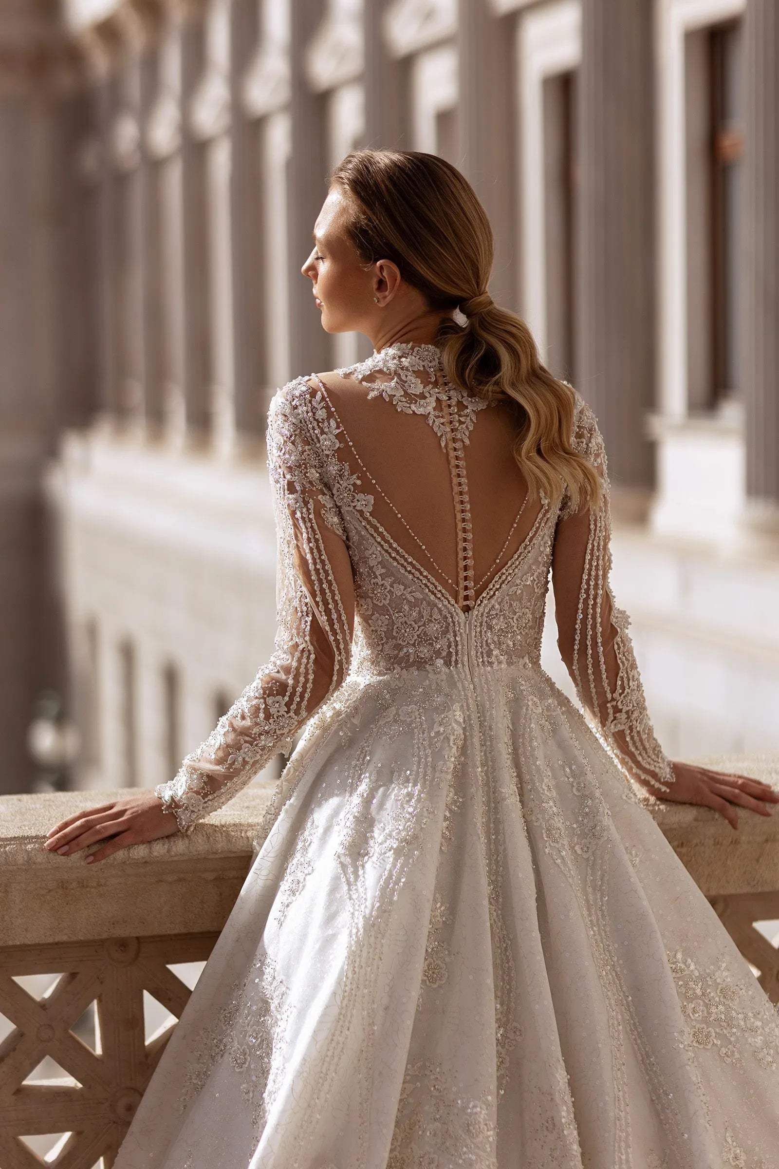 Long Sleeve Wedding Dress Sweetheart Backless A-Line Women Bride Gown