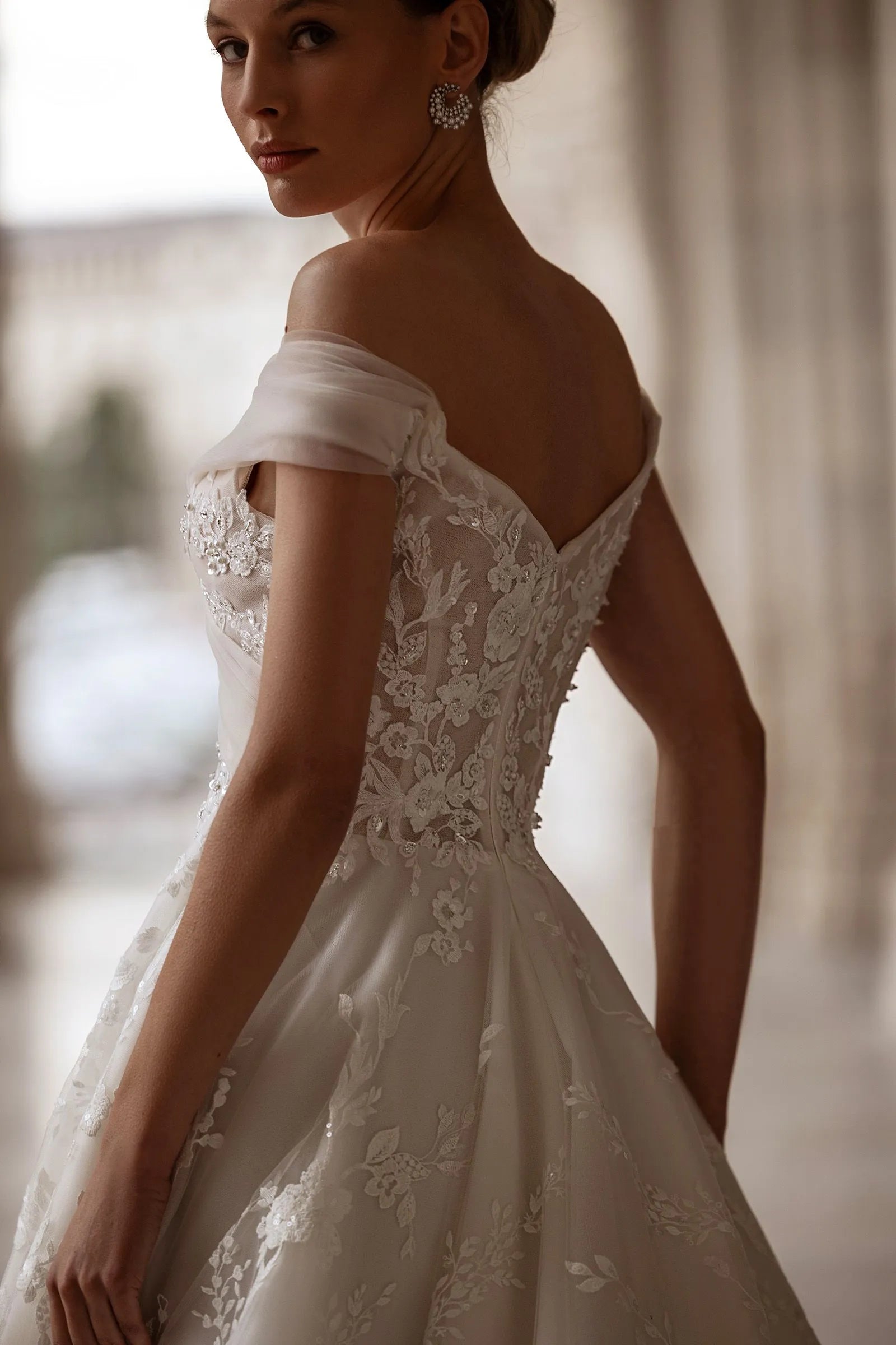 Classic Wedding Gown For Women Appliques Off the Shoulder Floor Length Zipper Draped Vestidos De Novia