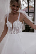 Elegant Lace Appliques White Wedding Dress For Woman A-Line Spaghetti Straps Bride Gown Strapless Illusion Backless High Slit