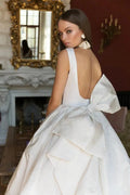 Graceful Soft Satin Wedding Dresses V Neck Backless Sleeveless Sweep Train Bridal Dress Bow Simple Plus Size Robe De Mariée