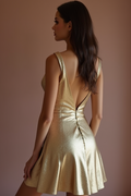 Ultra-Stylish Gold Evening Dress & Prom Dress with Statement Sleeves