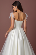 Vintage-Inspired White Princess Wedding Dress for a Timeless Look