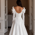 Mermaid White Wedding Dress with a Lace Bodice and Satin Skirt for a Chic Look