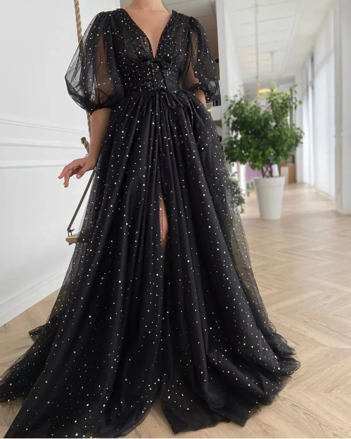 Black Starry Tulle Prom Dresses Half Puff Sleeves Wedding Party Dresses Pleats Split Sweep Train Long Prom Gowns Belt
