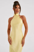 Modern Yellow Saudi Arabia Prom Dresses Mermaid Halter Pleated Backless Evening Dresses Dubai Women Party Gowns