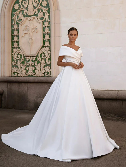 Simple Satin Wedding Dress V-Neck Off the Shoulder Short Sleeves Plus Size Bride Gowns Classic A-Line Floor Vestidos De Novia