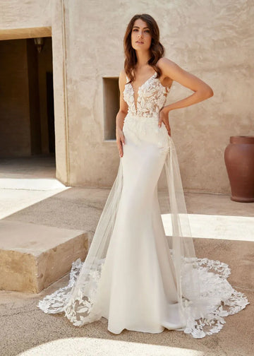 Elegant Wedding Dresses For Women Vintage Bridal Gowns Lace Appliques Sleeveless Satin Robes BacklessVestidos De Novia As Picture