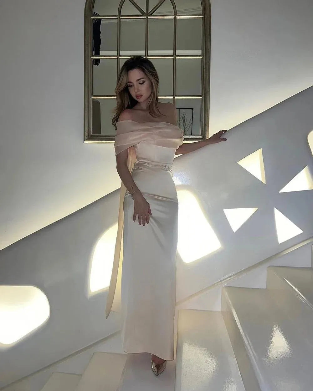 Champagne Evening Party Dresses Arabic Off The Shoulder Pleat Satin Simple Prom Gowns Special Occasion Dress